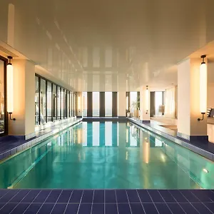 4* Otel Adina